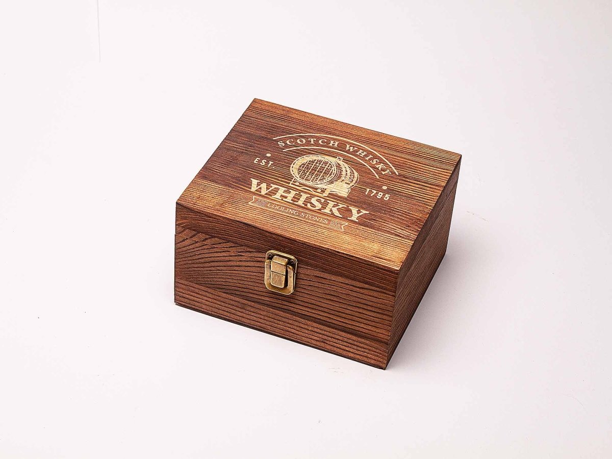 Whisky Tumbler Geschenkset – verschiedene Ausführungen Basaltsteine zum Einfrieren Geschenk Geschenk für Whiskyliebhaber TrinkgläserHolzallerliebst.shop